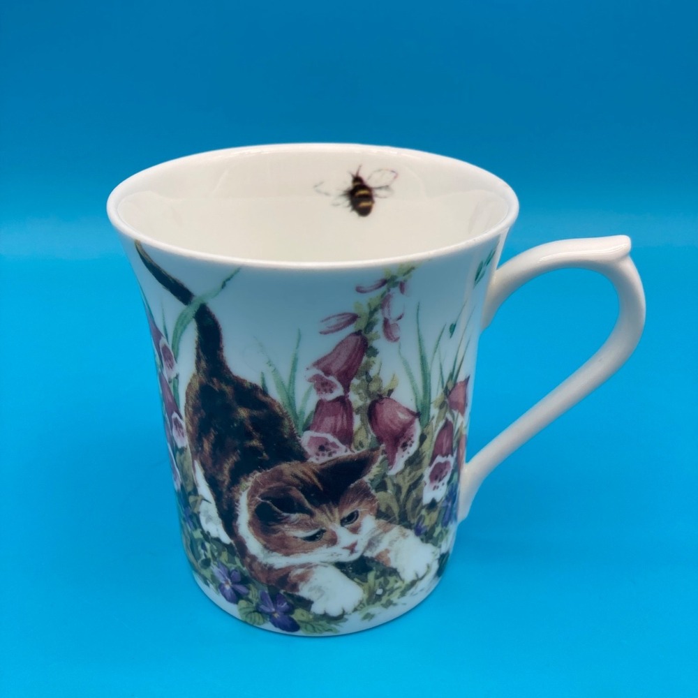 Vtg Regal Heritage Bone China Cat Kitten Coffee Mug Tea Cup Floral Bee England